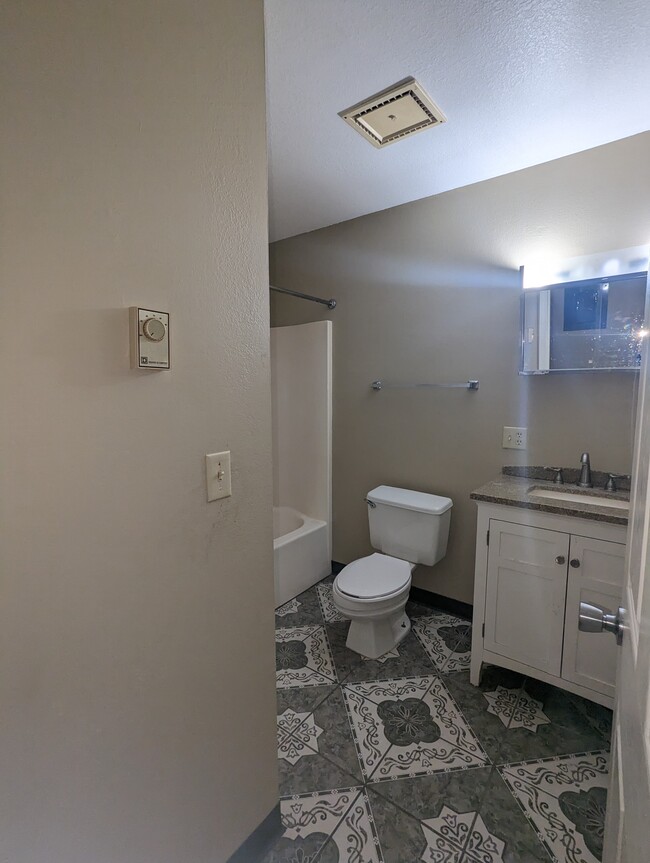 Foto del edificio - 121 Briar Ln