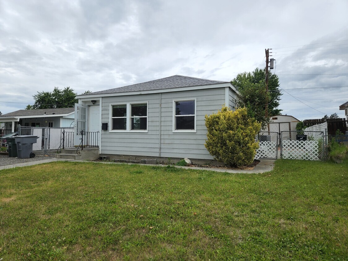 1003 Winslow Ave, Richland, WA 99352 House Rental in Richland, WA
