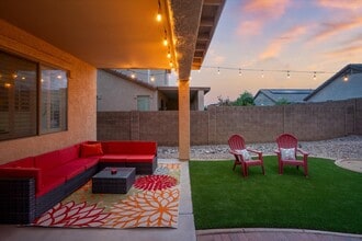 Building Photo - 8566 W Cinnabar Ave