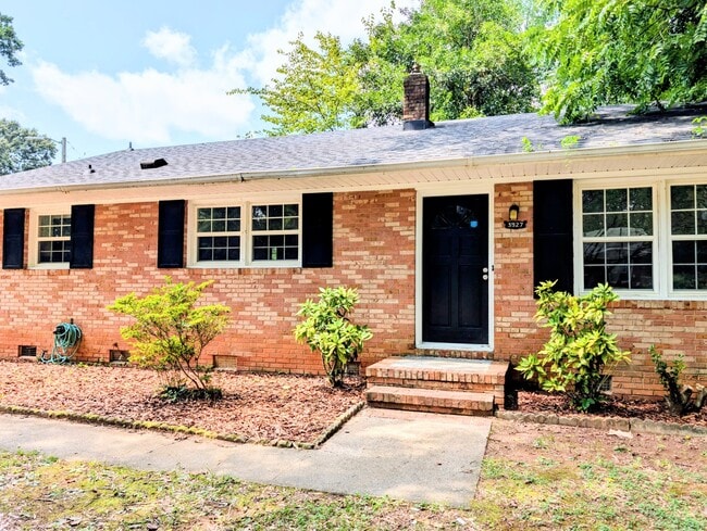 Building Photo - 3927 Glenville Ave