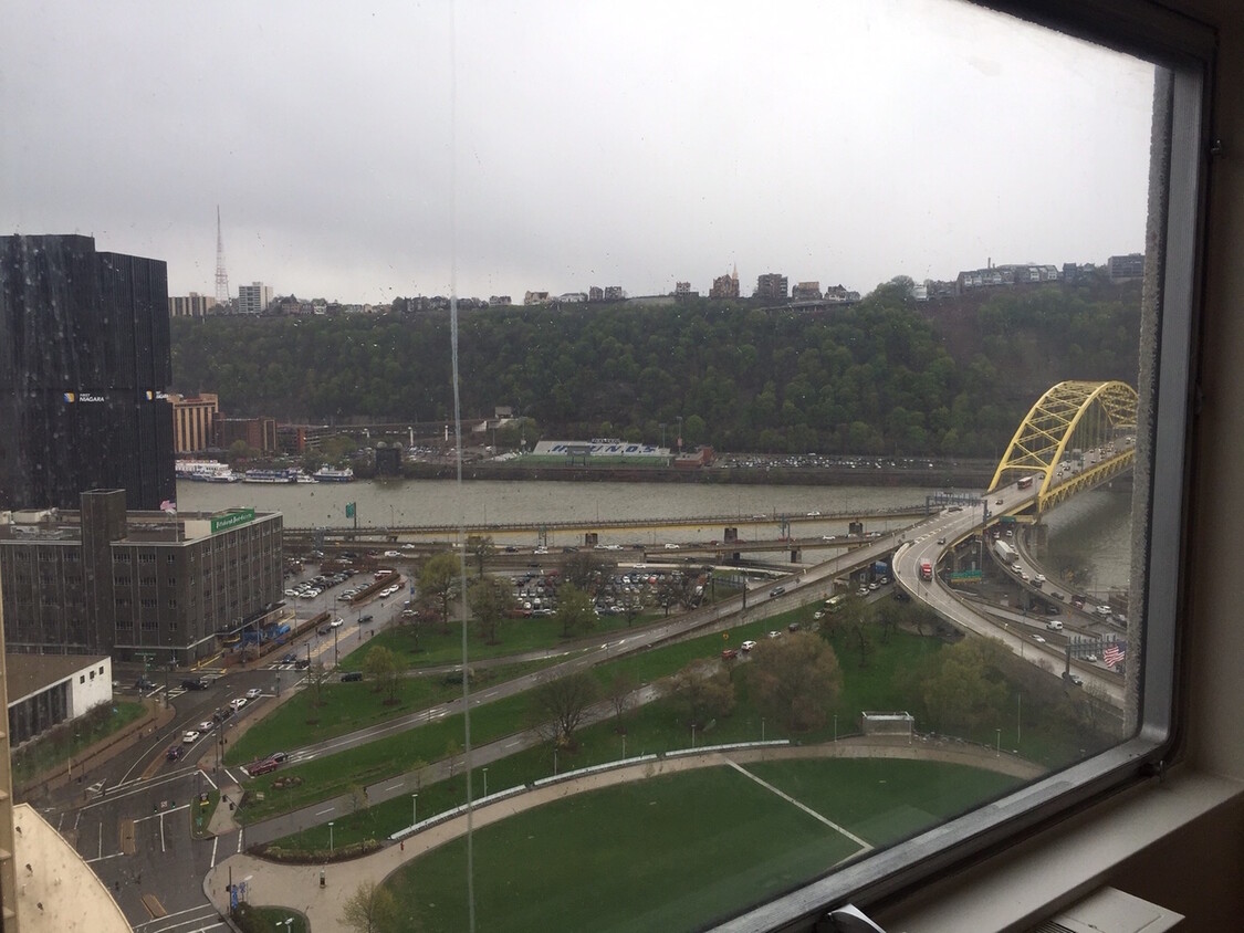 Great View - Commonwealth Pl