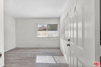 Building Photo - 7228 Allott Ave