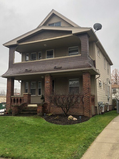 Building Photo - 3703 Albertly Ave