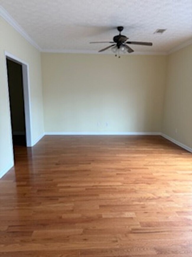 Foto del edificio - 1257 N Dean Rd