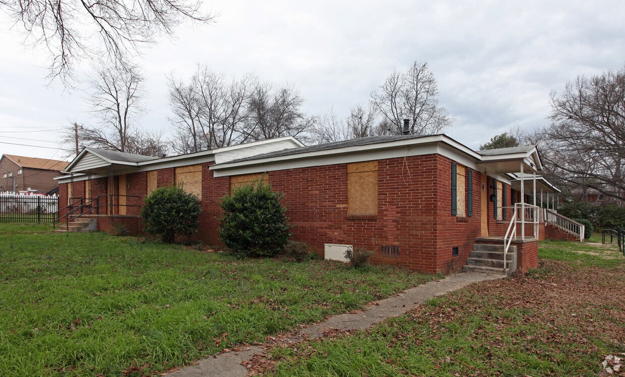 Primary Photo - 1339-1407 Fairmont St
