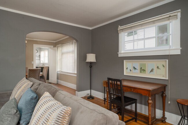 Building Photo - Lighthouse Haven - PGPM - CS - T/L