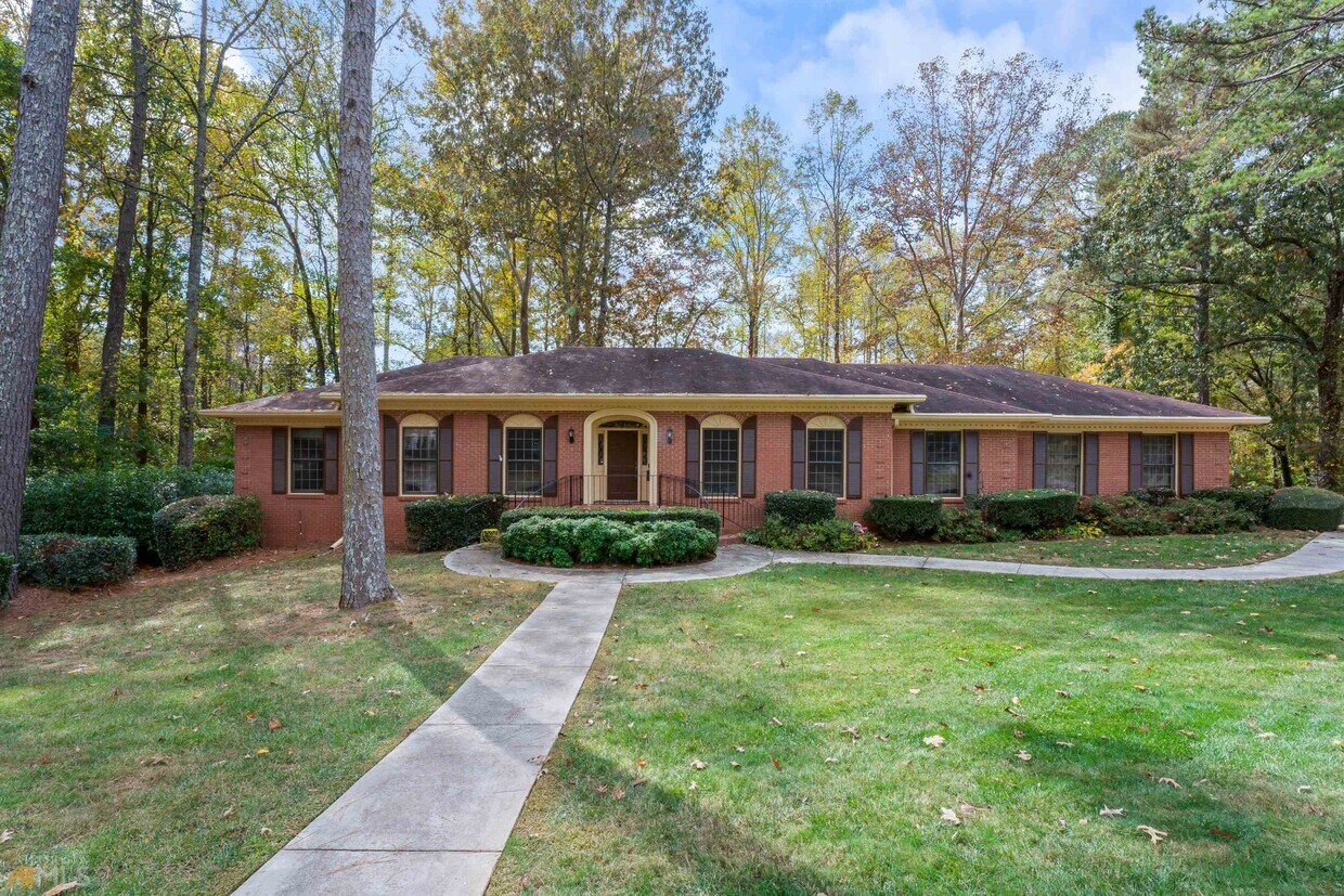 3007 Moorings Pkwy SW, Snellville, GA 30039 House Rental in