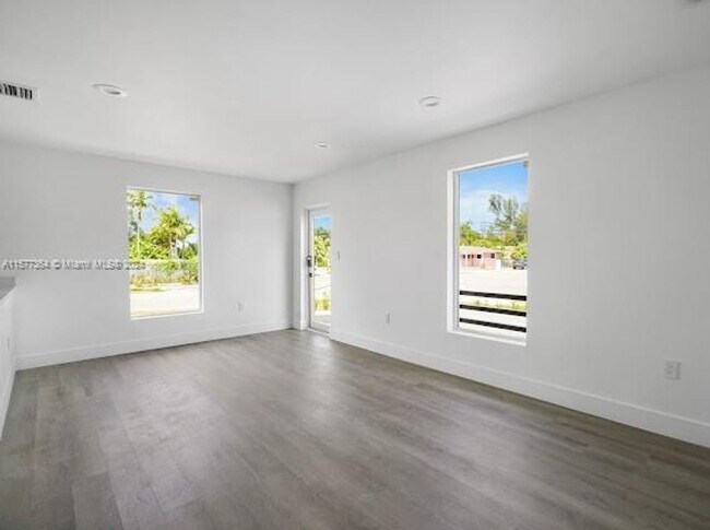 Building Photo - 11128 NW 17th Avenue 1 - 2, Unincorporated...