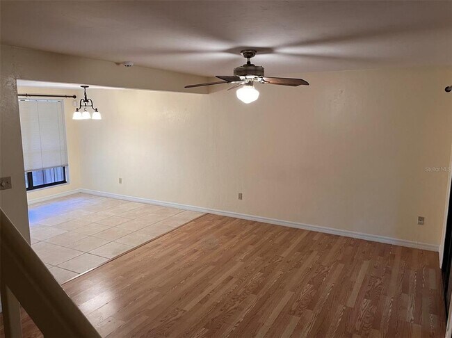 Foto del edificio - 903 SW 55th Terrace