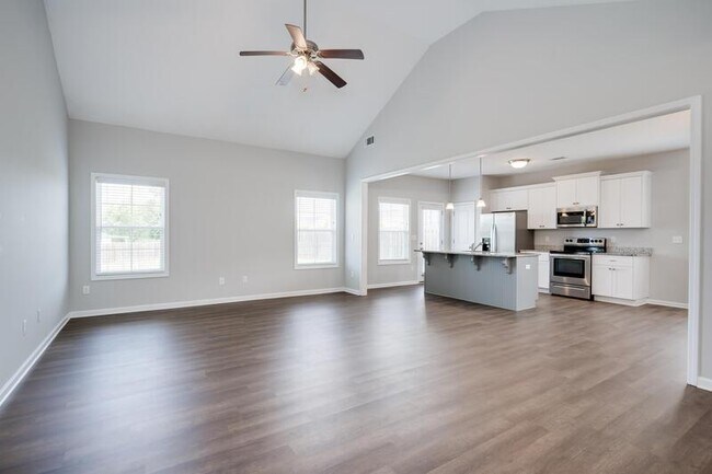 Building Photo - 311 Koweta Way