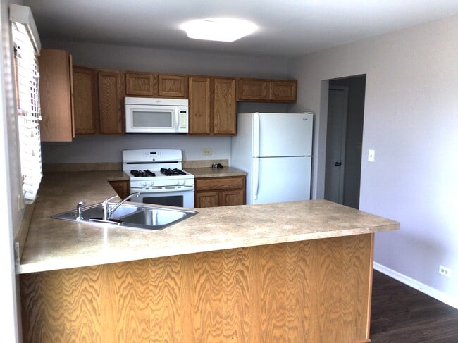 Building Photo - 1749 Quail Ct
