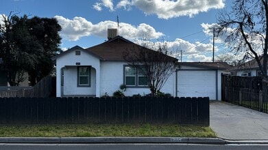 Building Photo - 605 E Tulare Ave