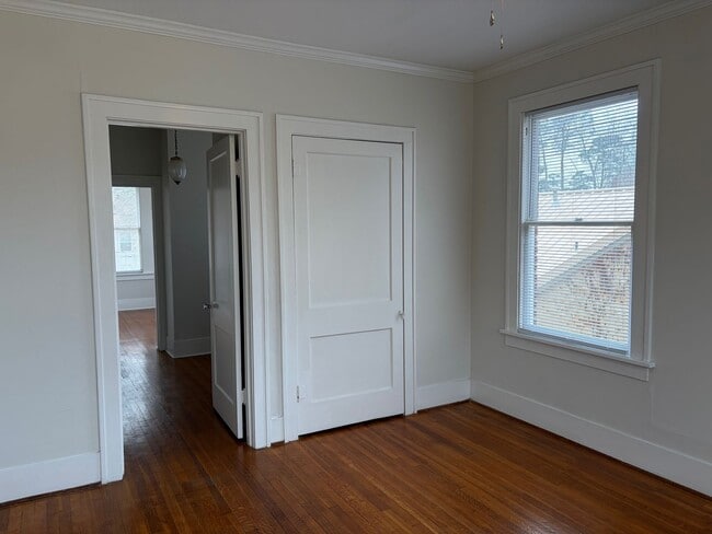 Foto del edificio - South Highlands 1BR/1BA