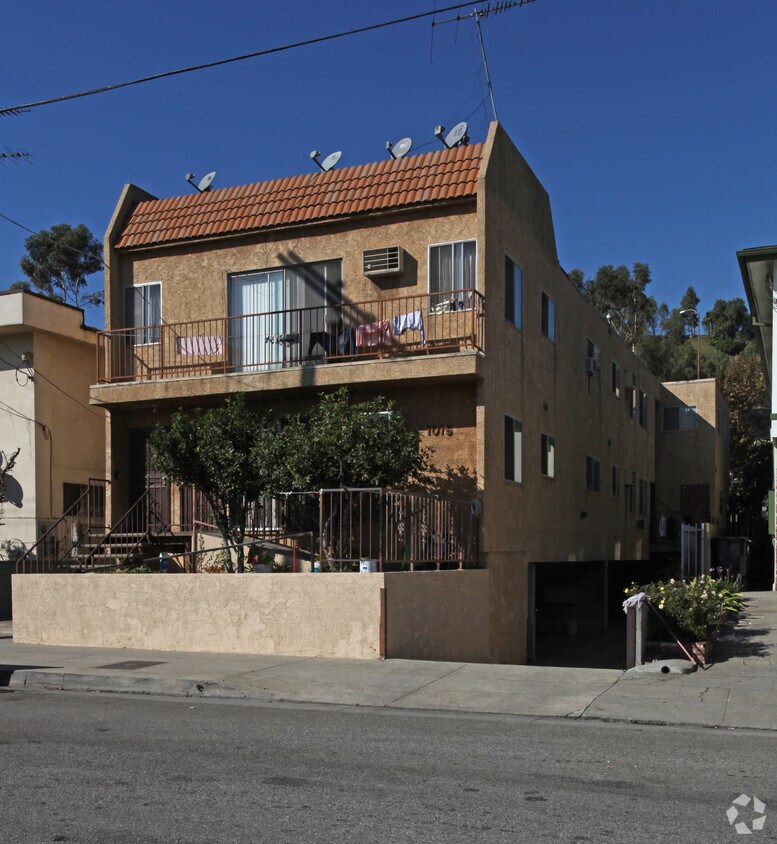 Primary Photo - 1015 Doyle Pl