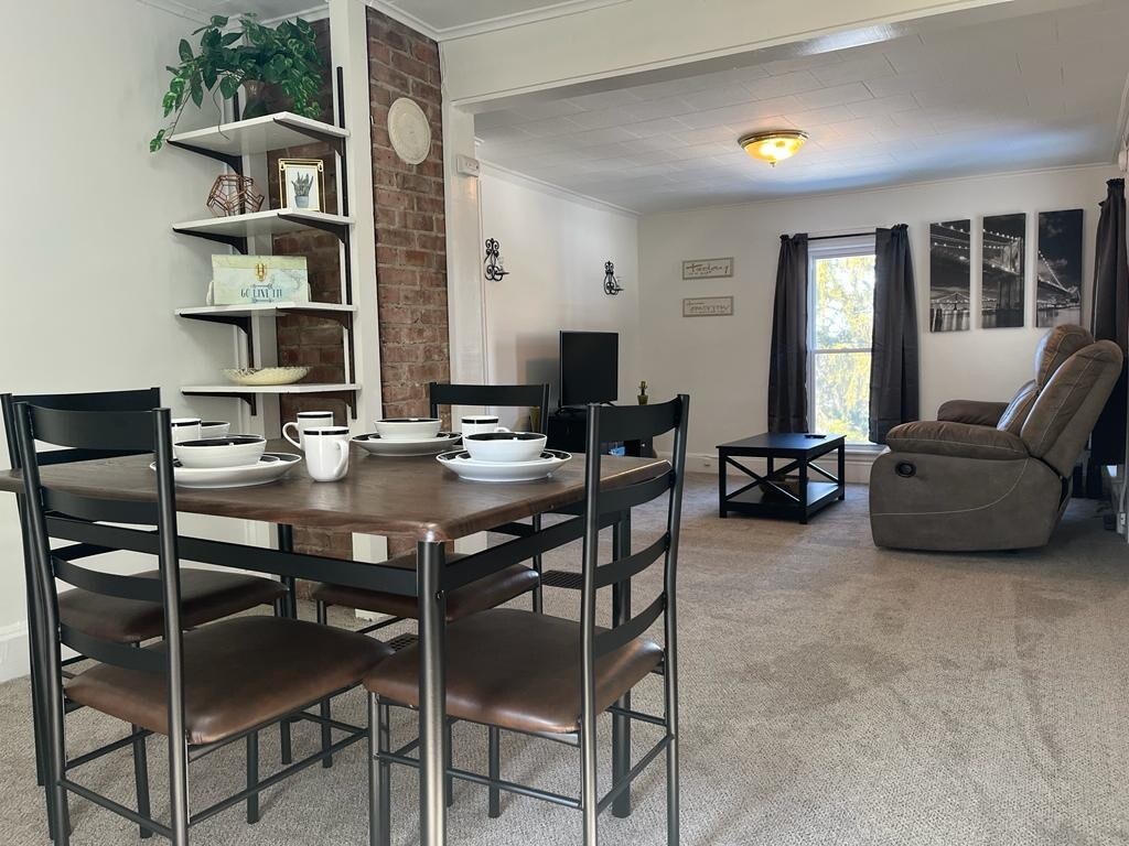 Foto principal - 208 Hudson St