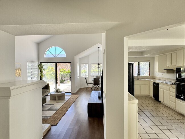 Foto del edificio - 29112 Vista Valley Dr