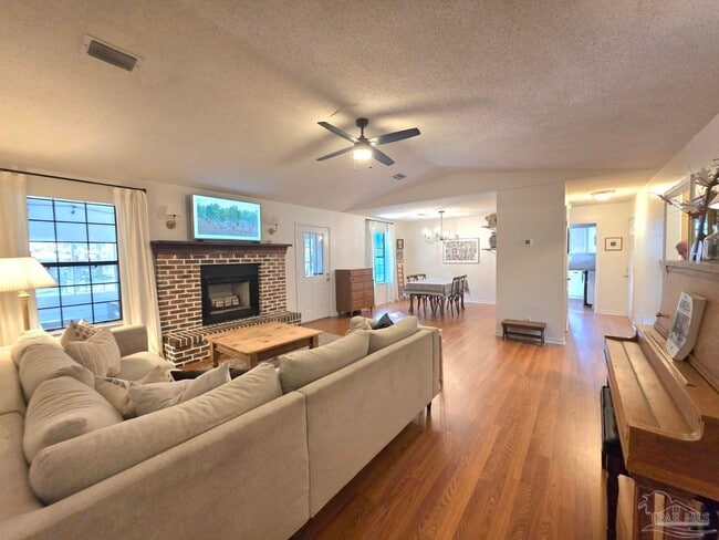 Building Photo - 5949 Rolling Greens Dr