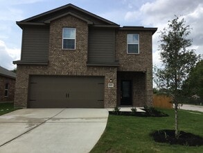 Building Photo - 1102 Treeta Trail