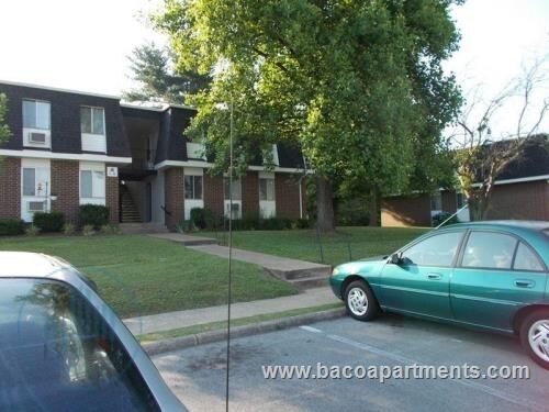 Foto del edificio - Colonial Village Apartments
