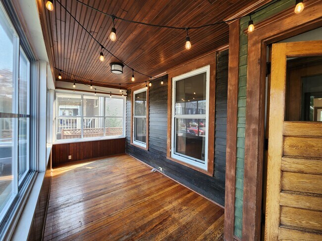 Building Photo - 2604 Aldrich Ave S