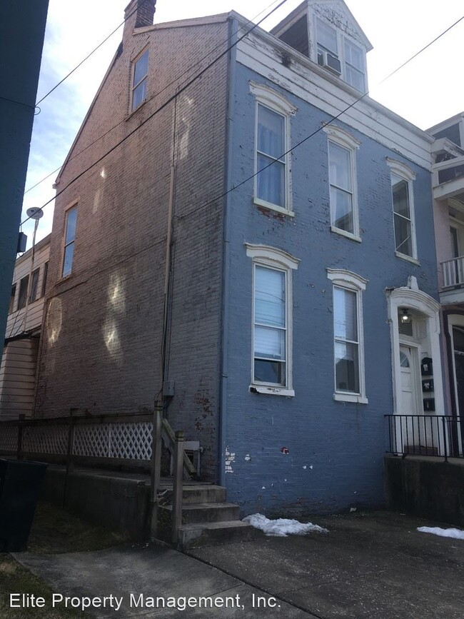 Building Photo - 3 br, 1 bath House - 246 E Philadelphia St...