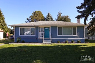 Building Photo - 9640 Hazel St