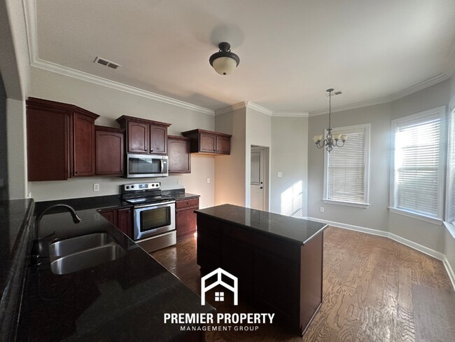 Foto del edificio - 6942 Lagrange Grove Dr