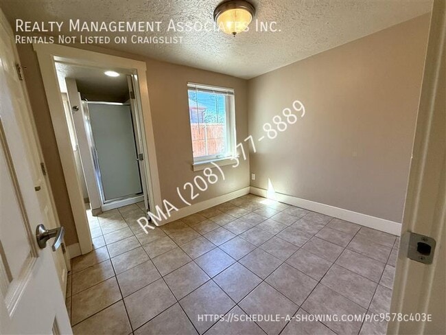 Foto del edificio - 1019 S Longmont Ave