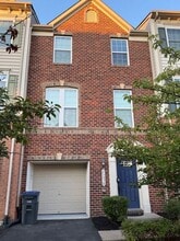Building Photo - 26038 Huntwick Glen Square