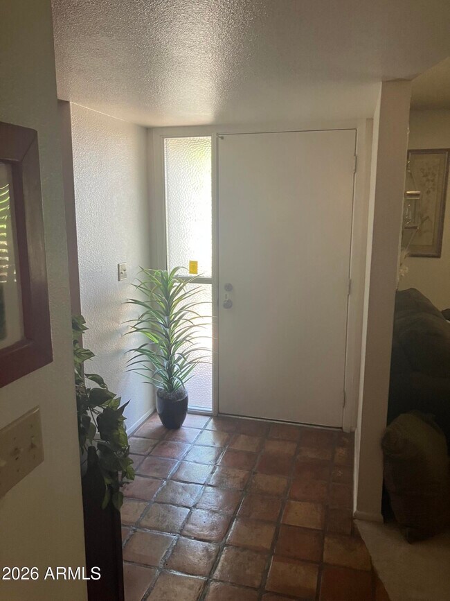 Foto del edificio - 4143 E Crescent Ave