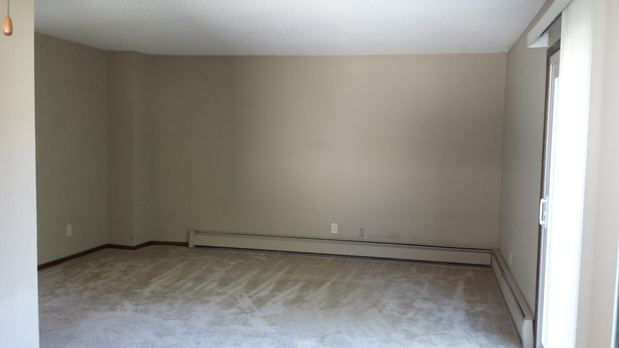 Foto principal - 847 7th Ave SW