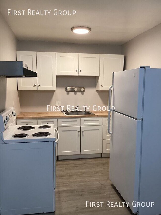 Foto del edificio - 5620 N Main St