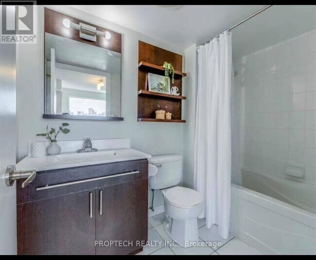 Photo du bâtiment - 80 Western Battery Rd