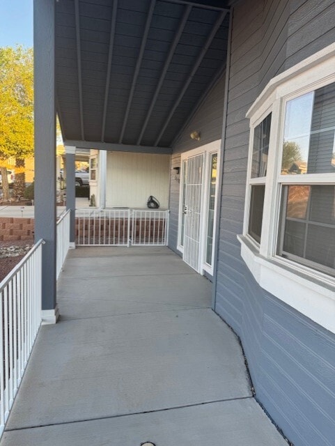 Foto del edificio - 2558 Mountain Crest