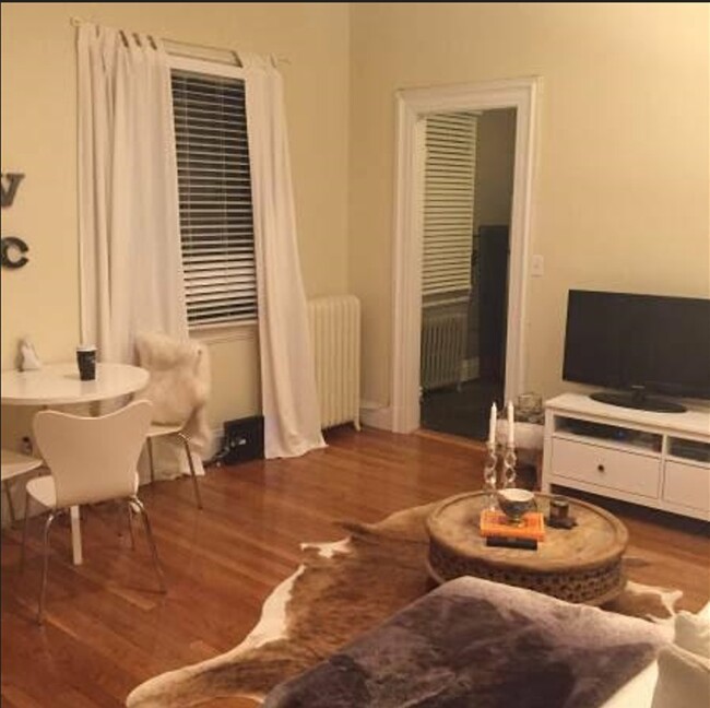 Foto del edificio - 1471 Beacon St
