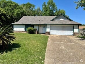 Building Photo - 117 Mark Daniel Cir