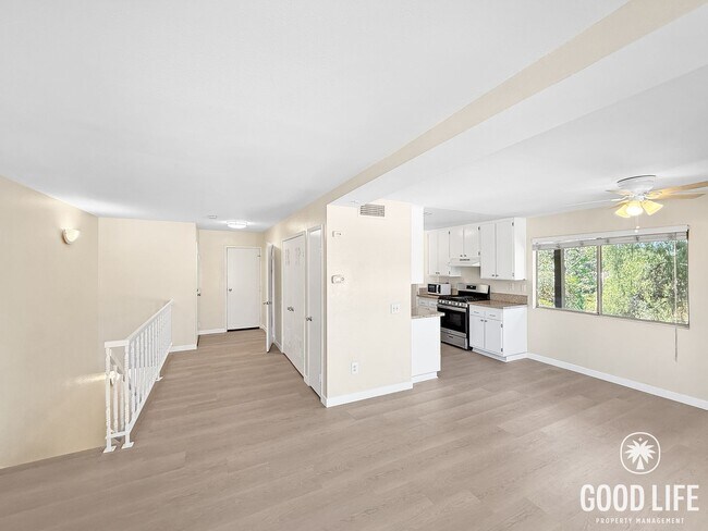Foto del edificio - Great 2B/2.5BA Condo in Oceanside for Lease!