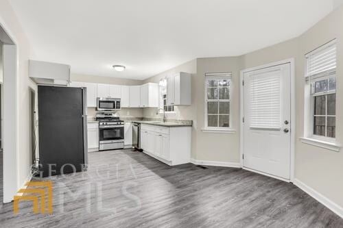 Building Photo - 643 Davis Mill Dr