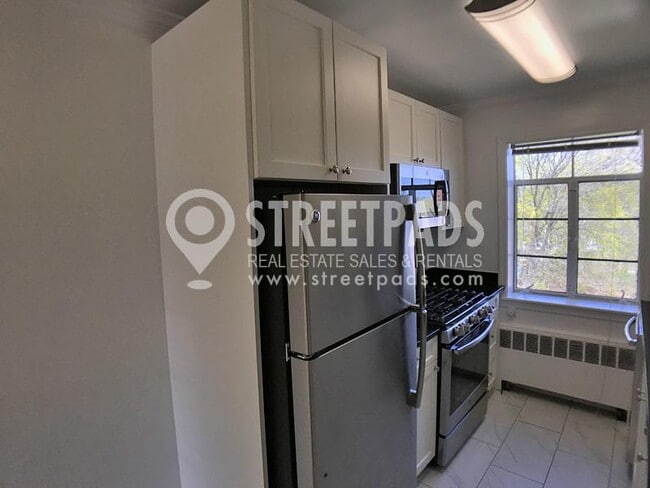 Building Photo - 1 bedroom in Brookline MA 02446
