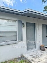 Building Photo - 15165 Avalon Ave