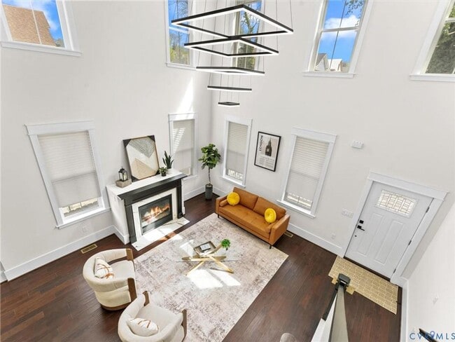 Foto del edificio - Modern Luxury Meets Everyday Comfort in Th...