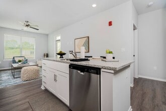 Building Photo - Echo Ridge Apartments