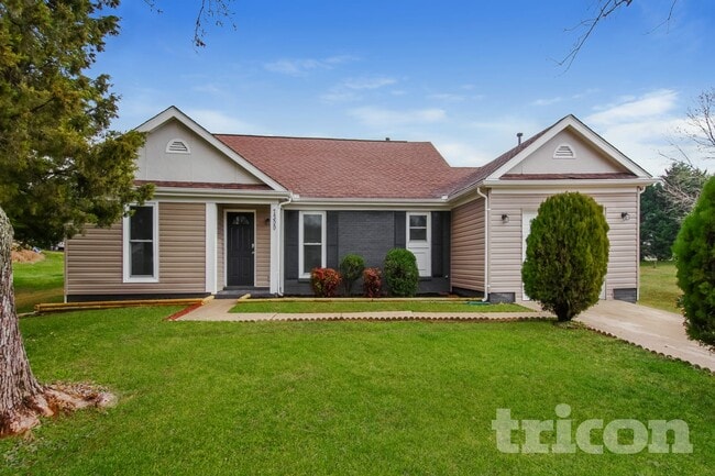 Building Photo - 7300 Yorkville Ct