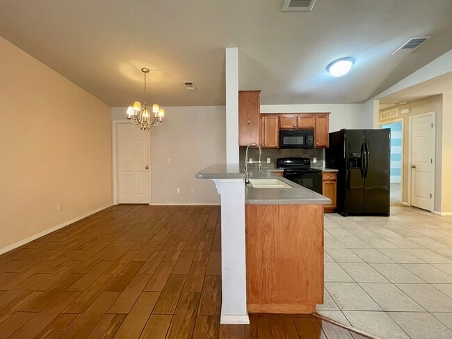 Building Photo - 1612 NW 150th Terrace