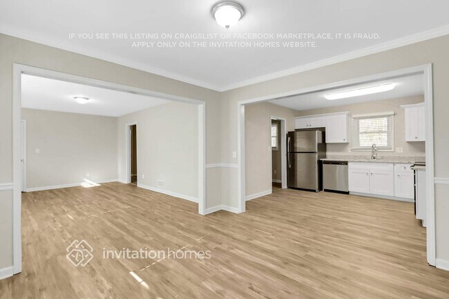 Foto del edificio - 3782 Lake Dr SE