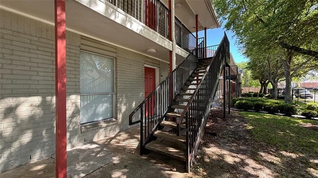 Building Photo - 9636 Crofton St