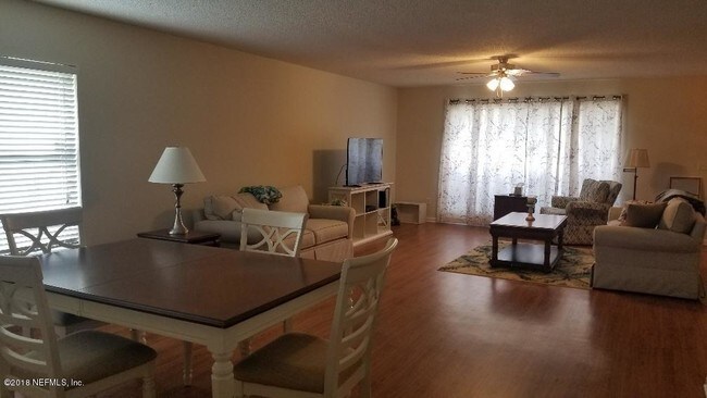 Building Photo - 12554 Woodhollow Ct