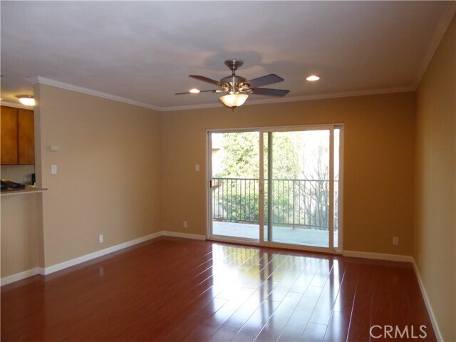 Foto del edificio - 400 N Acacia Ave