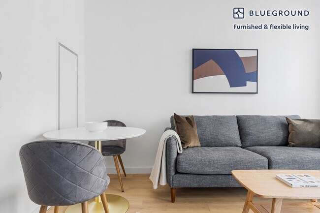 Foto del edificio - 243 W 28th St