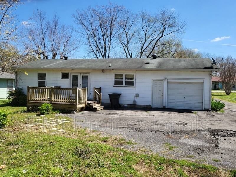 Building Photo - 1711 Hamilton Dr